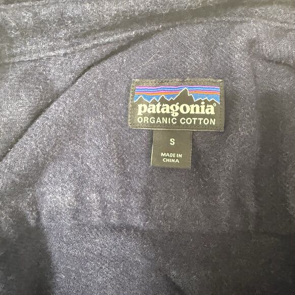 Patagonia Button Down Fleece Shirt Mens Small Blue Long Sleeve  100% Org Cotton - Picture 3 of 9